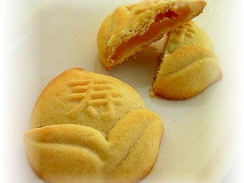ひな祭りにも♪鳳梨酥風黄桃酥(桃のクッキーケーキ)
